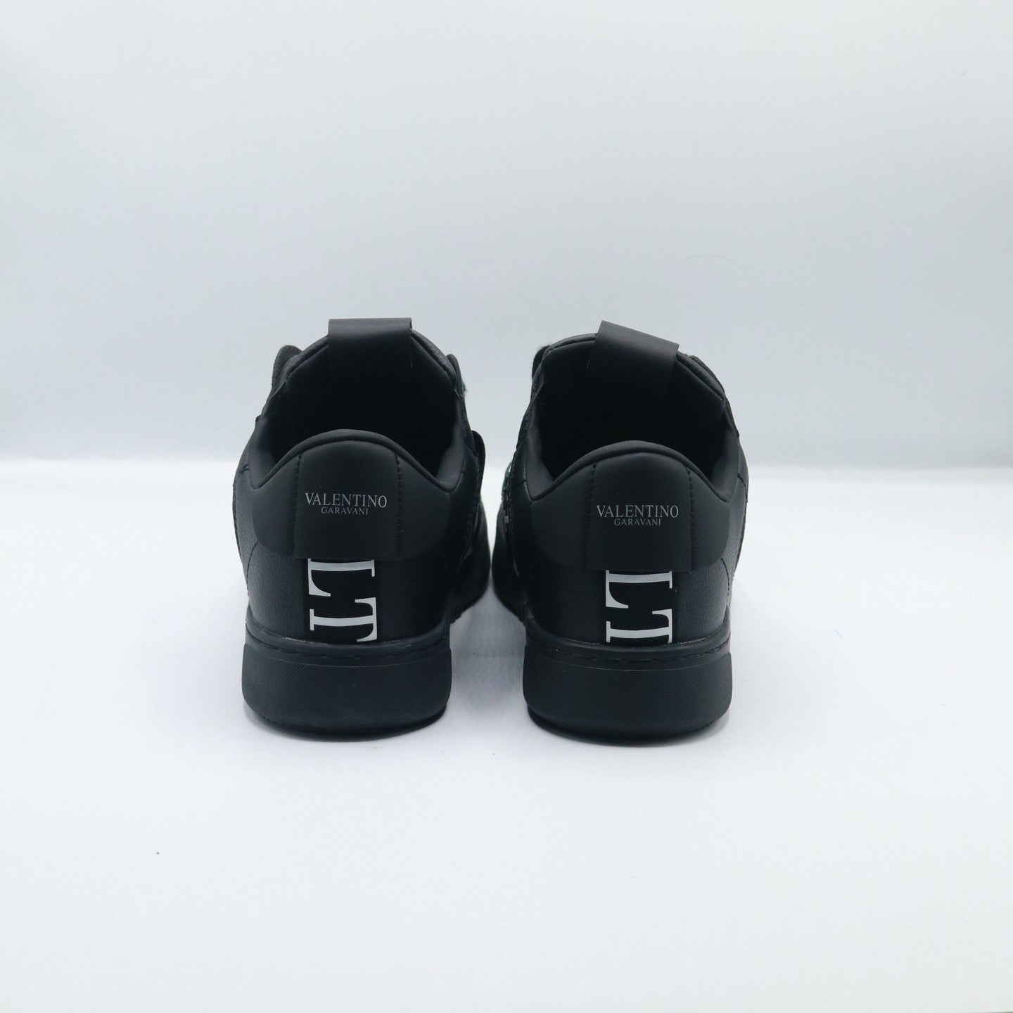 Valentino Garavani VL7N 'Black'