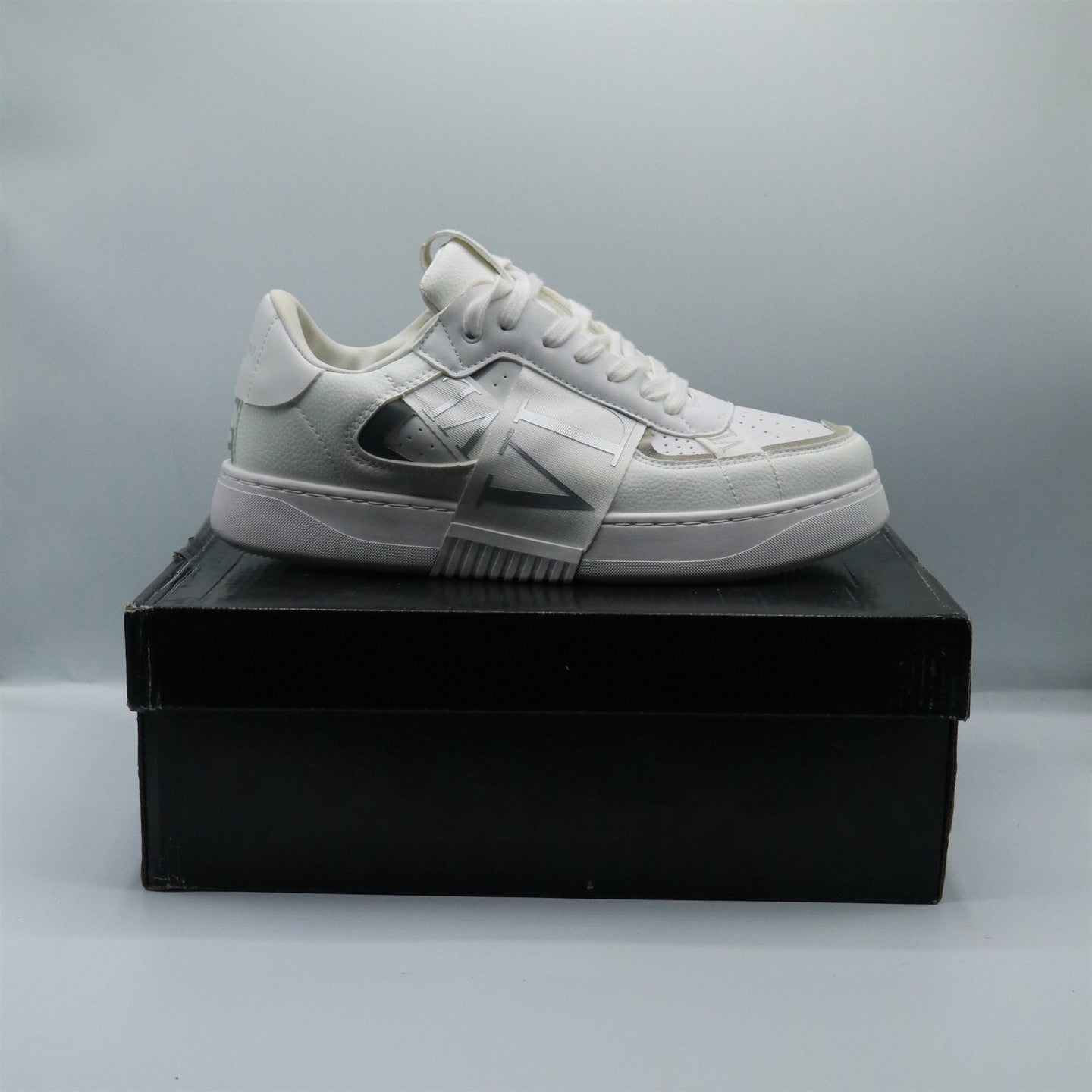 Valentino Garavani VL7N 'White Ice'