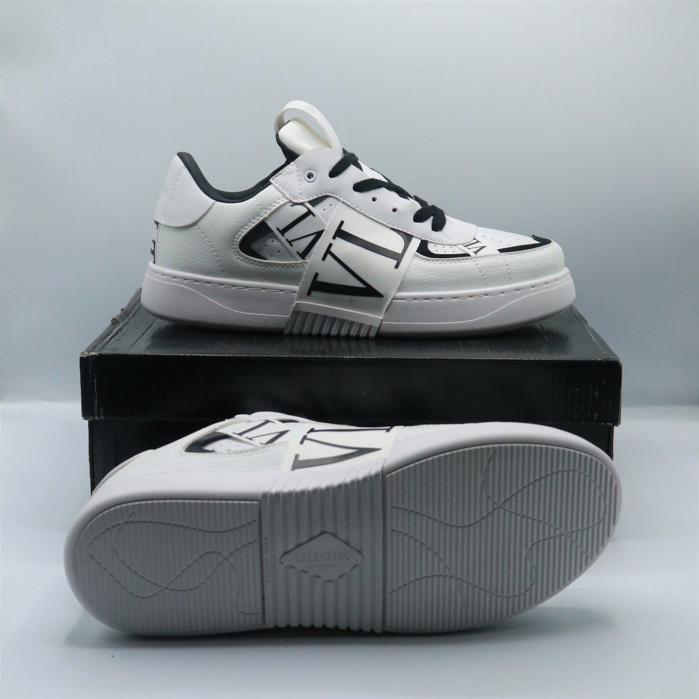 Valentino Garavani VL7N 'Bianco White/Black'