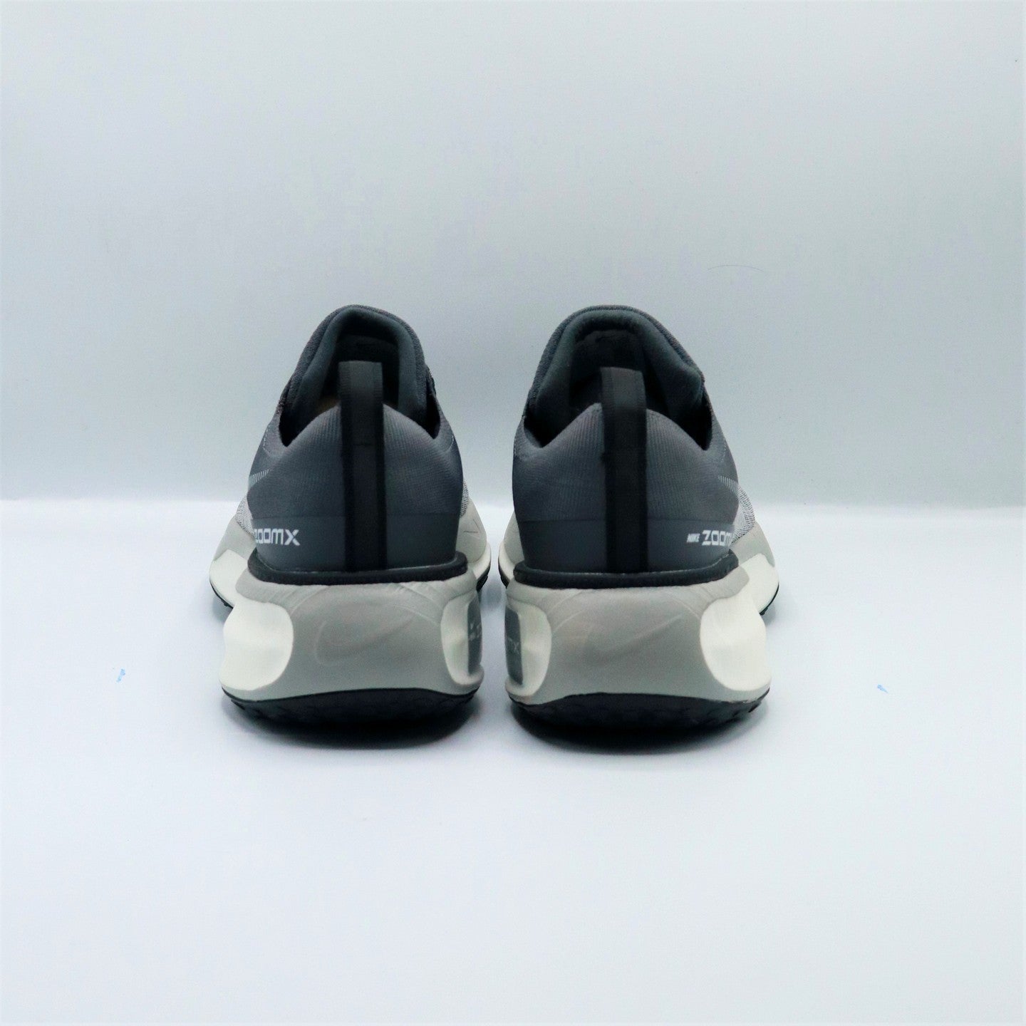 Nike ZoomX Invincible Run Flyknit 3 'Grey'