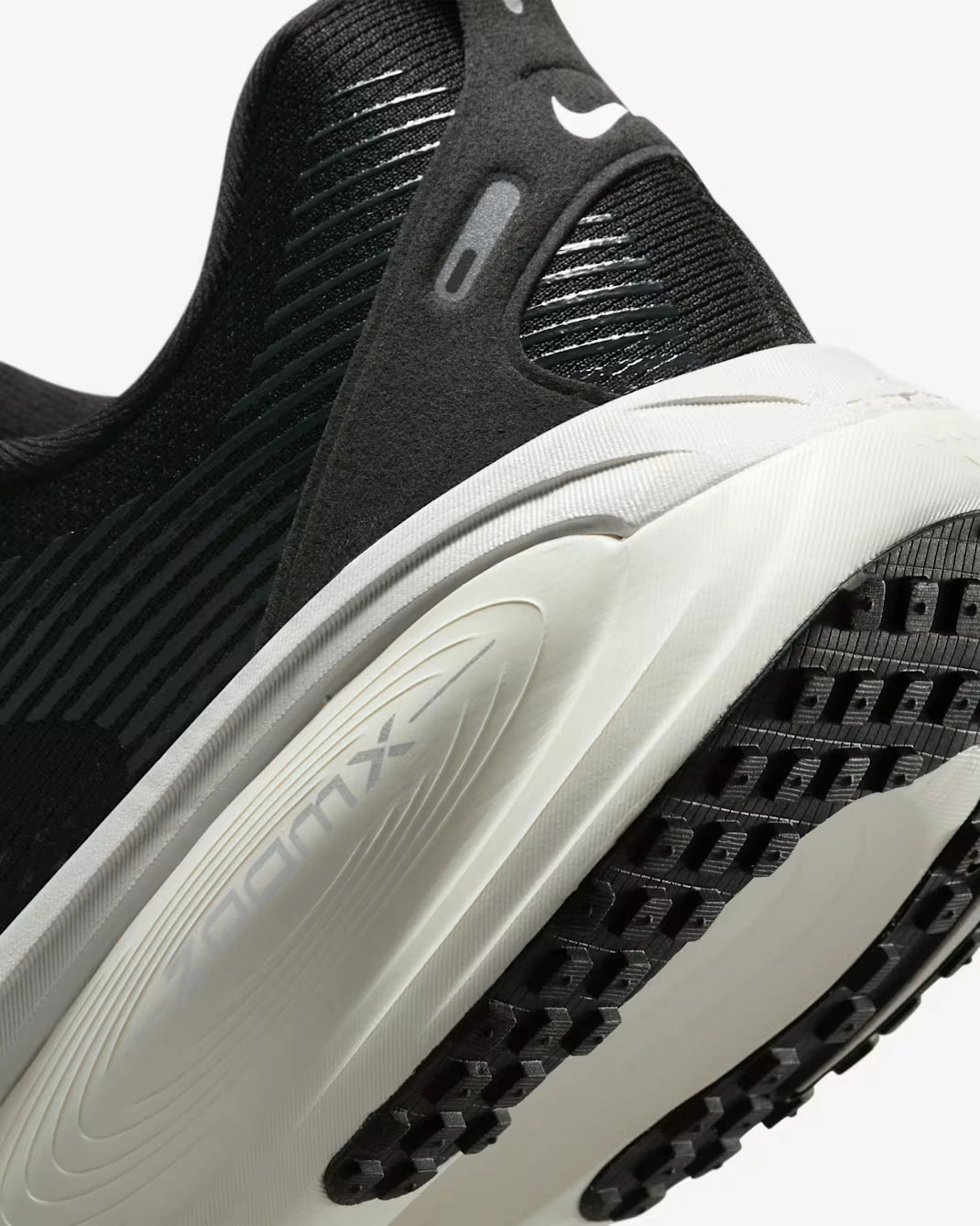 Nike Vomero 18 'Black/Coconut Milk/Light Iron Ore/Summit White'