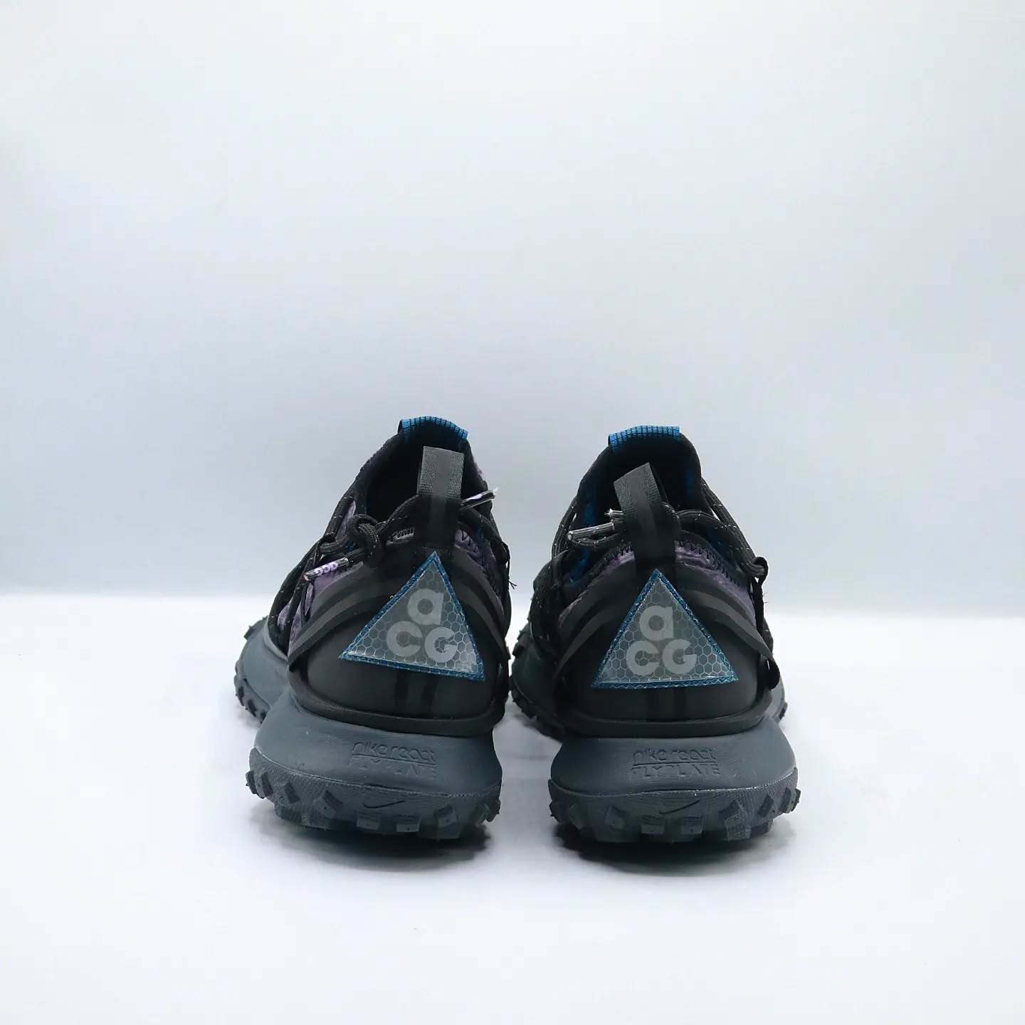 Nike ACG Mountain Fly Low 'Black/Purple'