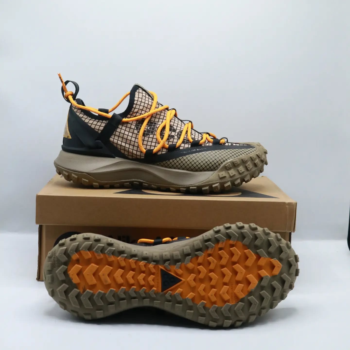 Nike ACG Mountain Fly Low 'Fossil Stone/Black'