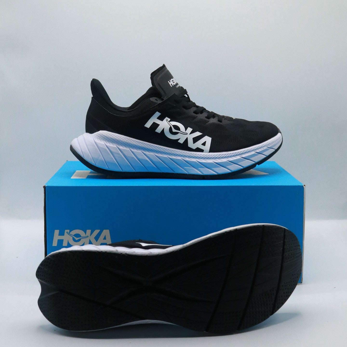 Hoka Carbon X2 'Black/White'
